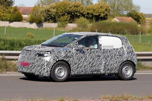 Dacia se chystá elektrifikovat. První nový elektromobil už jezdí, bude velmi levný