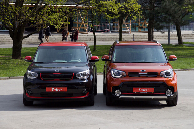 Elektromobil vs. spalovací auto