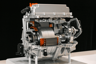 Změní pravidla hry? Hyundai vyvinul malý, levný a hodně zajímavý elektromotor