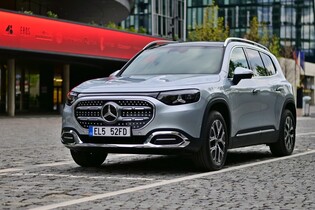 Testujeme elektrický Mercedes GLB. Rodinné SUV dorazilo jako čtyřkolka