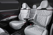 Vlajkové Audi Q9 se blíží. Poprvé vám elektricky otevře dveře