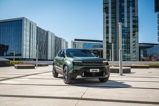 Jeep modernizoval elektrický Avenger. Proti konkurenci to nebude mít jednoduché