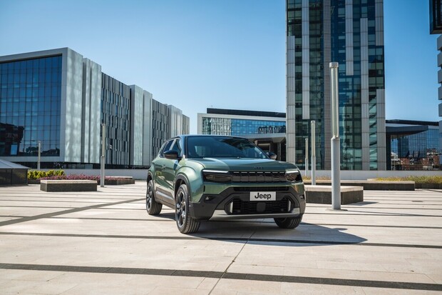 Jeep modernizoval elektrický Avenger. Proti konkurenci to nebude mít jednoduché