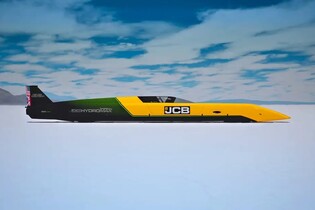 JCB chce překonat rychlostní rekord s vodíkem. Hydromax má přes 1 600 koní