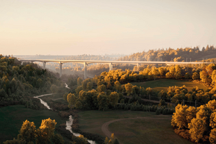 Rychlovlaky z Prahy do Brna poletí rychlostí 320 km/h přes dechberoucí mosty