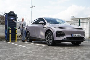 Xpeng G6 při nabíjení zářil, Evropa jen závidí