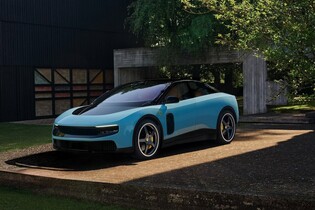 První elektrické Ferrari v historii značky rozdělilo svět. Je terčem mnoha vtipů