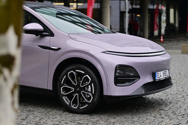 Xpeng G6