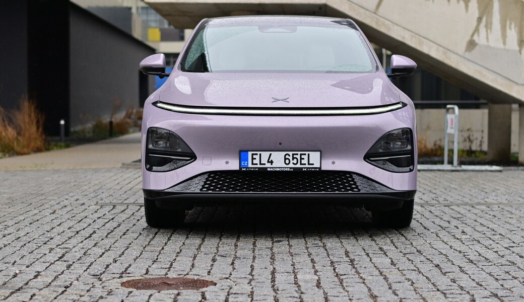 Xpeng G6
