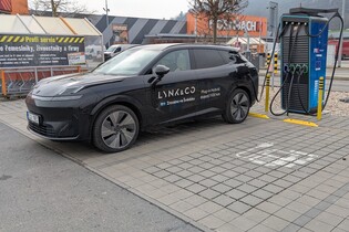 Jak rychle se nabije Lynk & Co 08 PHEV?