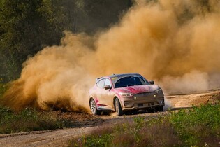 Ford podstatně zrychlí vývoj aut. Díky supervýkonným počítačům