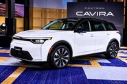 Výrobce iPhonů vytáhl další elektromobil. Ukazuje velké ambice Foxconnu