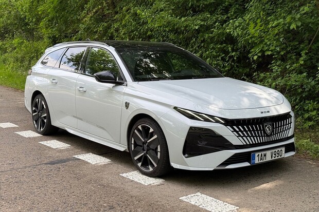 Peugeot 308 SW GT Plug-in Hybrid 195