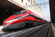Polské vlaky budou brzy jezdit přes 300 km/h. Soupravy dodá PESA, nebude na to sama