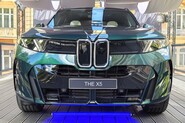 První dojmy z BMW X5: Obří baterie, elektrické dveře a nový luxus