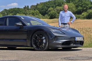 Elektrické Porsche s manuálem?