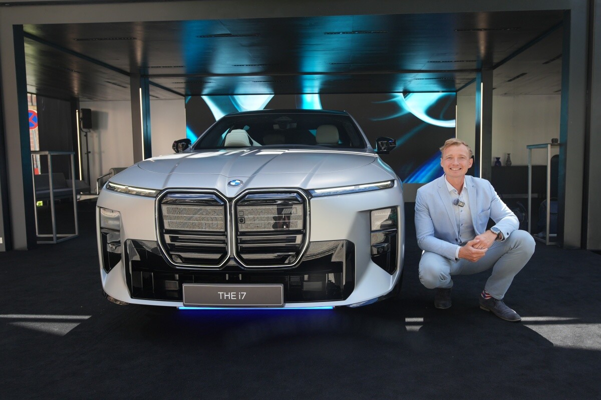 Výše je už jen Rolls-Royce. Tohle je výrazně vylepšené BMW i7