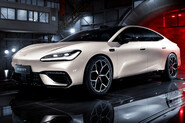 Geely Galaxy TT prý ujede 725 km s baterií o kapacitě 75 kWh
