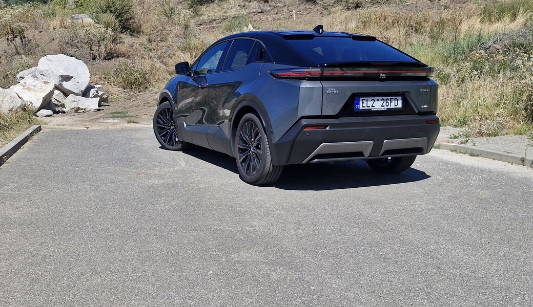 Toyota C-HR+ Executive AWD (77 kWh)