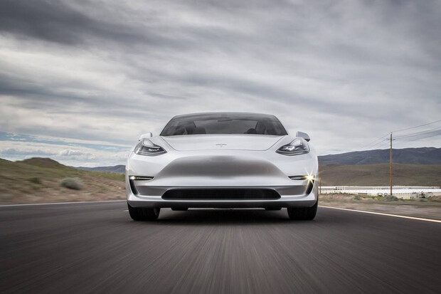 Tesle Model 3 se daří nejen v Norsku, ale také v Holandsku a Švýcarsku