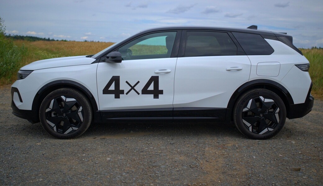Opel Grandland Electric Ultimate 4x4
