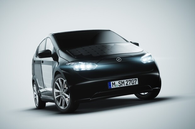 Sono nabídne mech na palubní desce a denně 30 kilometrů zadarmo ze sluníčka