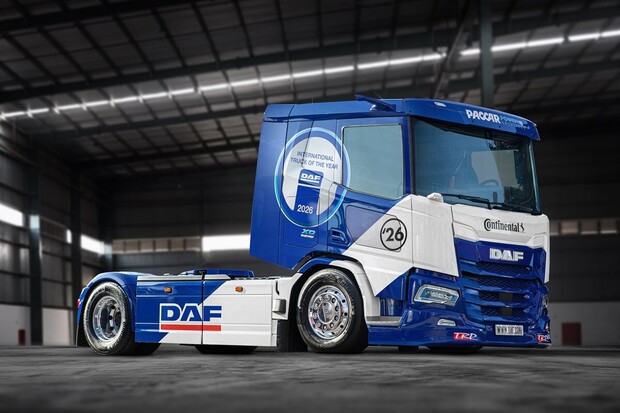 Z okruhu rovnou na farmu. Unikátní elektrický DAF bude svážet mléko