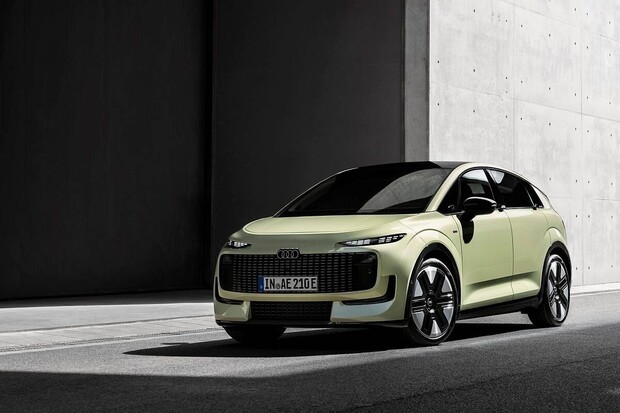 Audi A2 e-tron je tady. Elektrické Audi pod milion si s konvencemi hlavu neláme