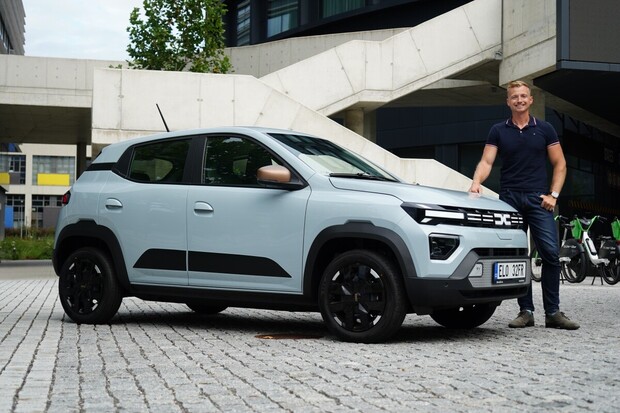 Testujeme Dacii Spring 2026. Vypadá stejně, ale výrazně dospěla
