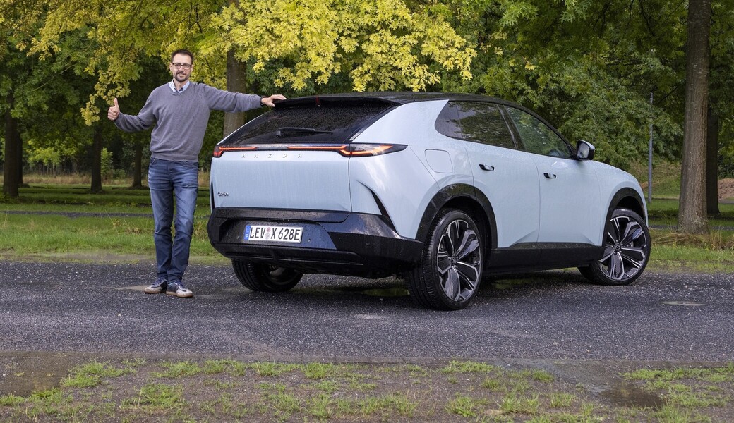 Mazda CX-6e