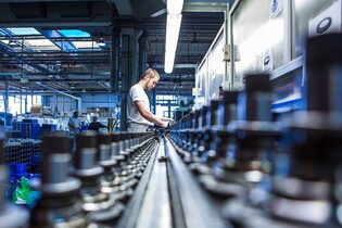 Problémy koncernu na Slovensku. Volkswagen prý odchází z továrny v Martině