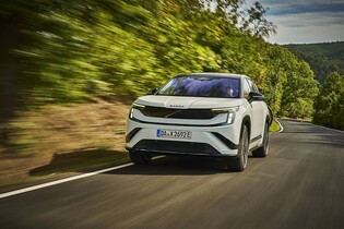 Škoda Peaq a dva jezevčíci na českých cestách