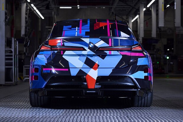 M krát milion. BMW slavilo a připravilo dárek fanouškům