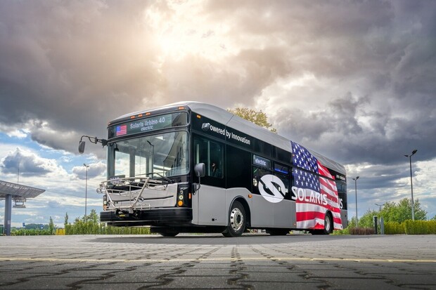 Poláci míří do Ameriky. Solaris ukázal elektrobus pro USA