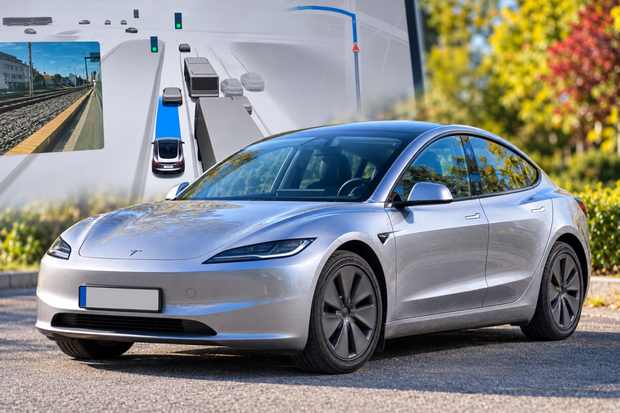 Vyzkoušeli jsme, jak reálně jezdí Tesla sama v Praze. Výsledek překvapí.