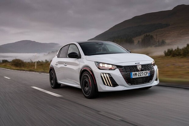 Peugeot E-208 GTi na českém trhu. Je libo mechanickou špéru?