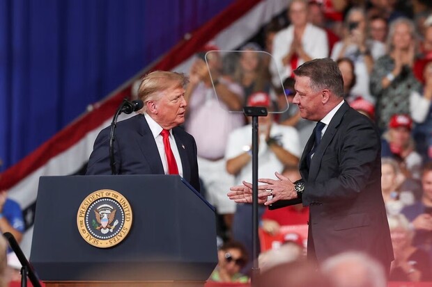 Šéf Audi vystoupil s Trumpem na mítinku. Odbory zuří kvůli nové továrně v USA