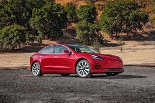 Tesla se zbavuje kobaltu. V Modelu 3 nasadila moderní baterie