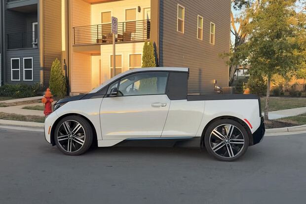 Rozřezal staré BMW i3. Vznikl elektrický pick-up, který by BMW nikdy nevyrobilo