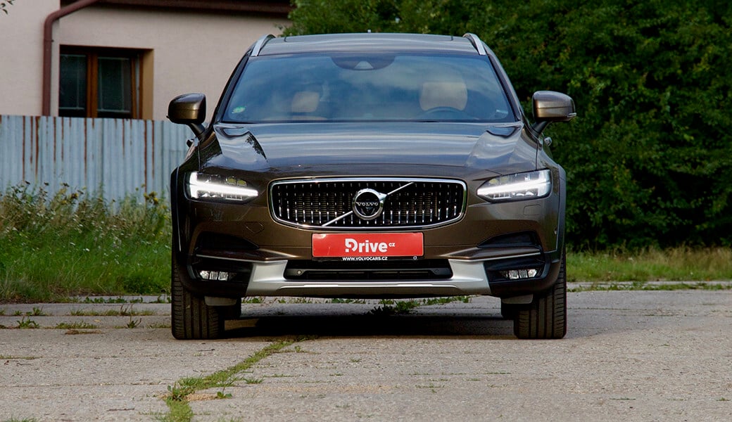 Volvo V90 T6 Cross Country