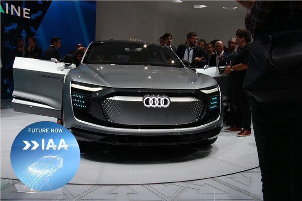 Audi skočilo do autonomního světa rovnýma nohama. Představilo koncept Elaine