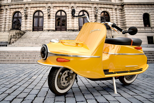 Čezeta slaví své 60. narozeniny limitovanou edicí elektrického motocyklu
