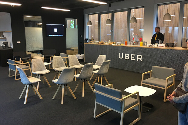 Nová aplikace, nové prostory. Uber jde vstříc novým řidičům