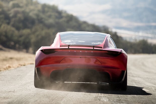 Tesla Roadster se pilně testuje kousek od továrny ve Freemontu