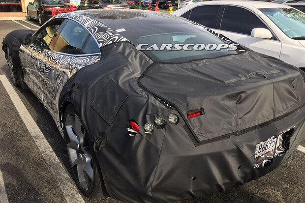 Modernizovaná Karma Revero se už testuje. Dorazí prý za dva roky