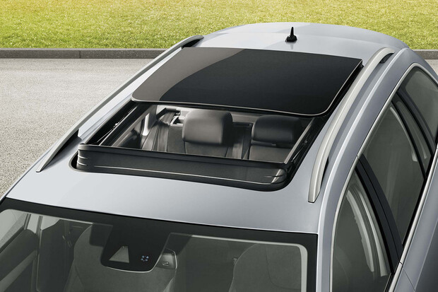 Hyundai testuje airbag na střešním okně. Připouští, že může být nebezpečné?