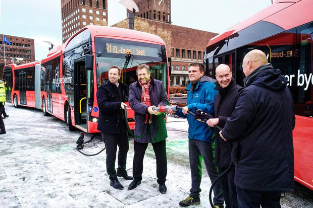 Dva kloubové elektrobusy budou jezdit v Norsku. Výrobcem je BYD