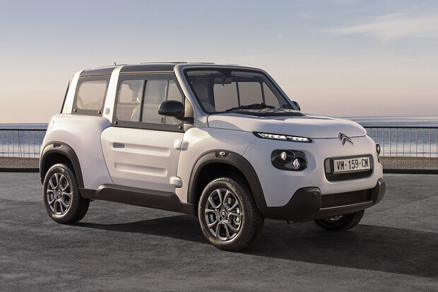 Citroën E-MEHARI prošel modernizací. Dostal střechu i okénka