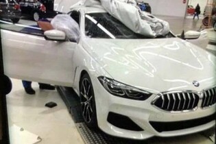 Podívejte se na sériovou podobu BMW řady 8. Paparazziové se opět činili