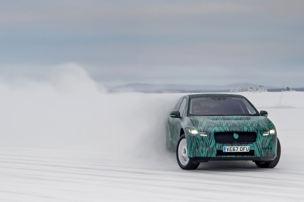 Známe datum premiéry Jaguaru I-PACE. Na 80% nabití bude stačit 45 minut